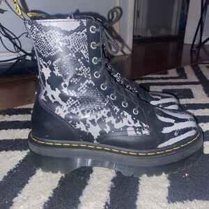 Dr Martens Jadon Animal Clash boots, great condition, worn maybe 5-10 times.
